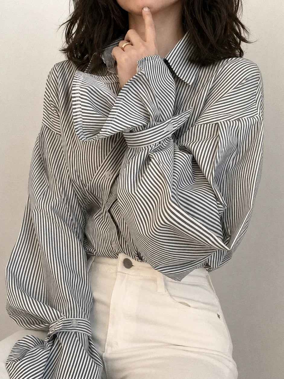 【保育園・仕事・お出かけ】ふんわり袖で女性らしさUP ストライプバルーンスリーブシャツ
