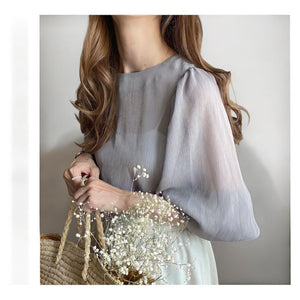 シアーブラウス